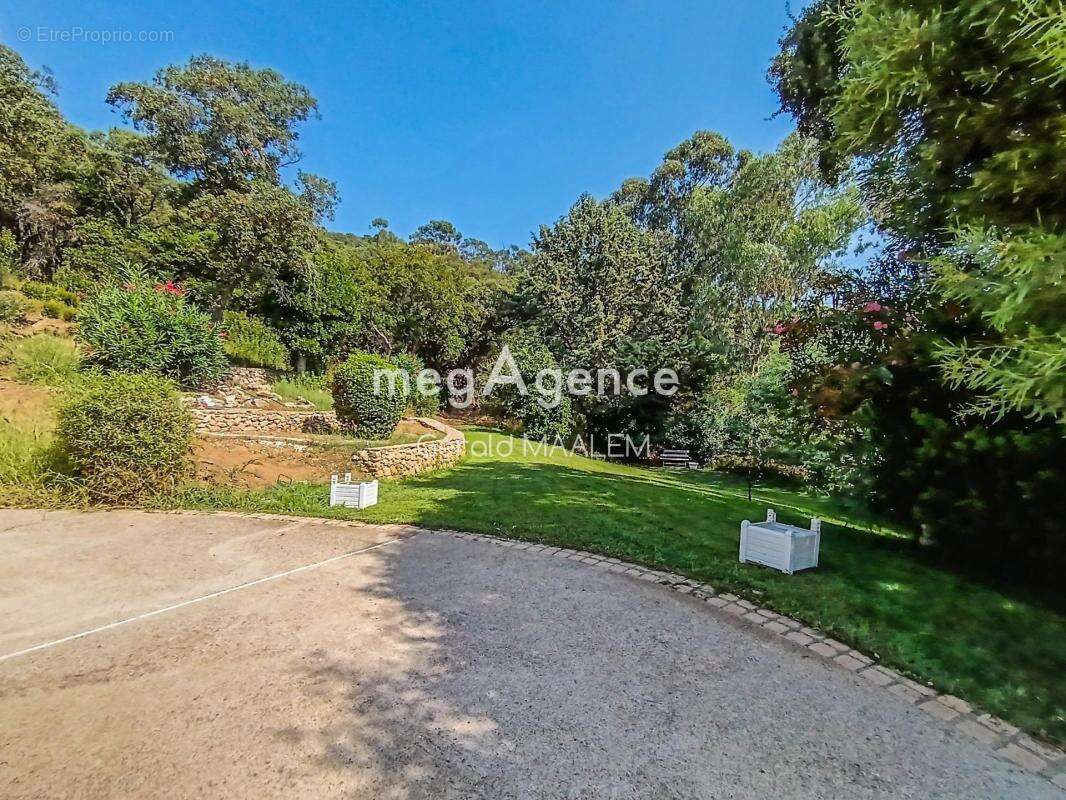 Maison à CAVALAIRE-SUR-MER