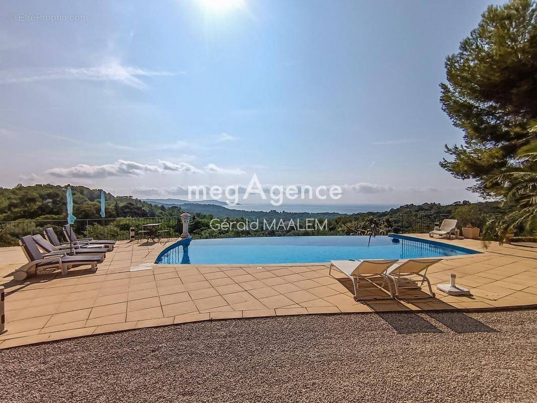 Maison à CAVALAIRE-SUR-MER