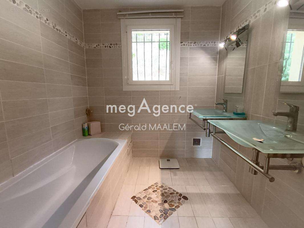 Maison à CAVALAIRE-SUR-MER