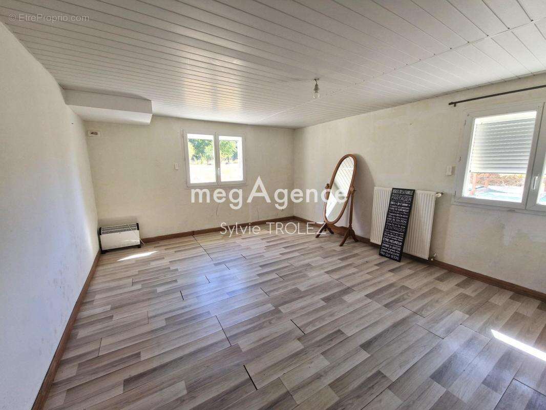 Maison à LANDERONDE