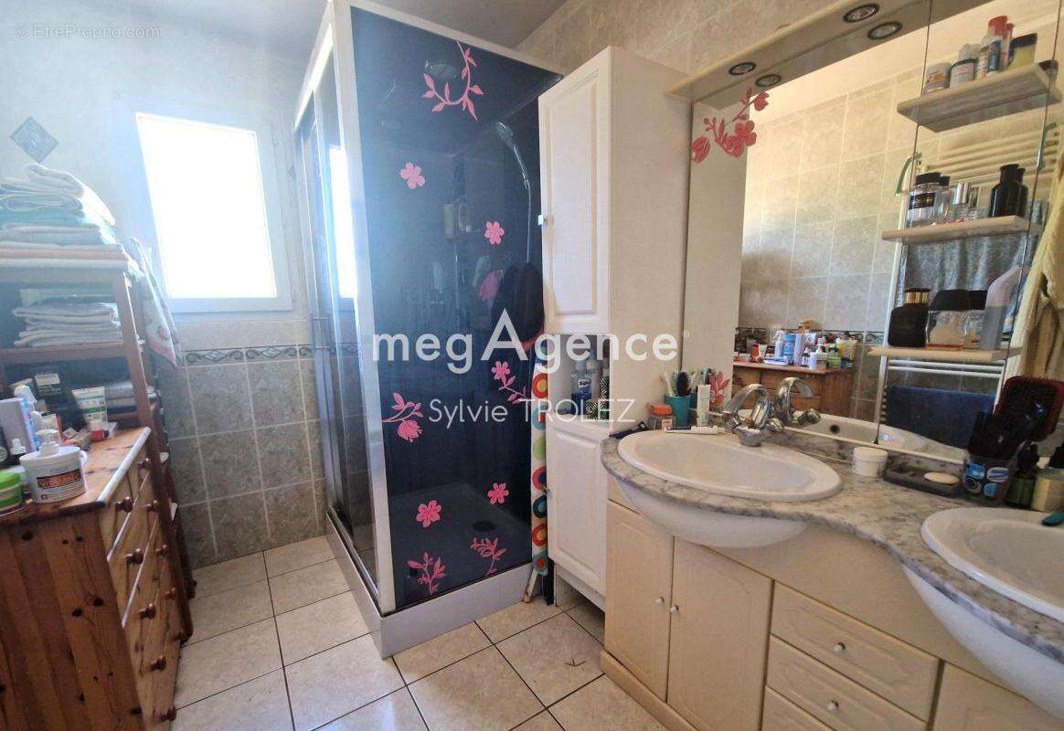 Maison à LANDERONDE