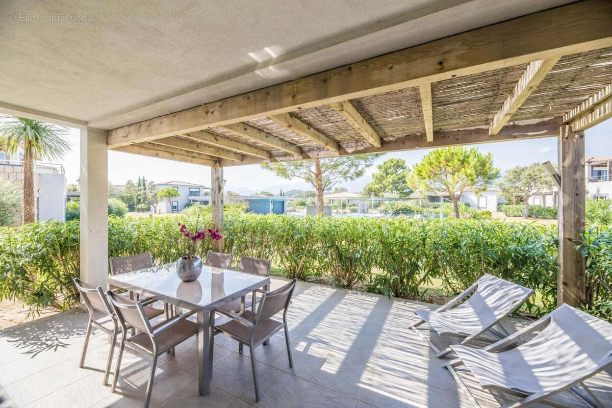 Appartement à LECCI