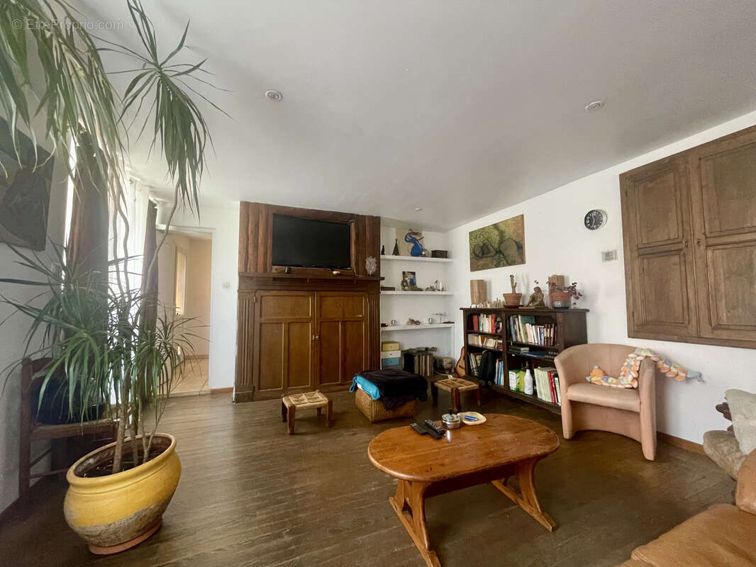 Maison à VIC-EN-BIGORRE