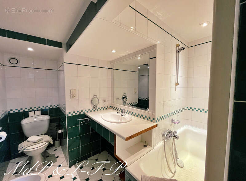 Maison à SAINT-AVIT-SAINT-NAZAIRE