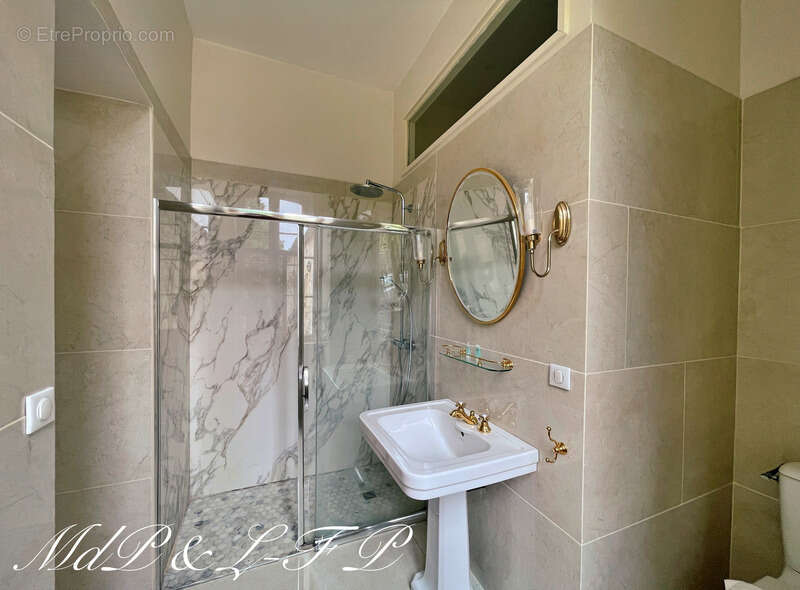 Maison à SAINT-AVIT-SAINT-NAZAIRE