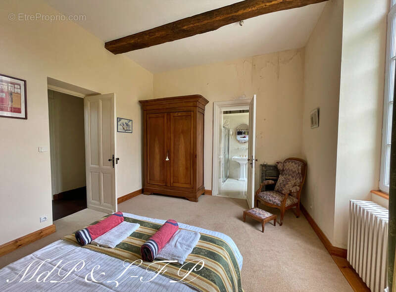 Maison à SAINT-AVIT-SAINT-NAZAIRE