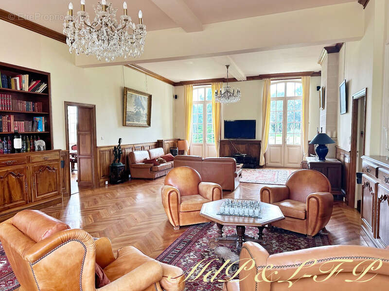 Maison à SAINT-AVIT-SAINT-NAZAIRE