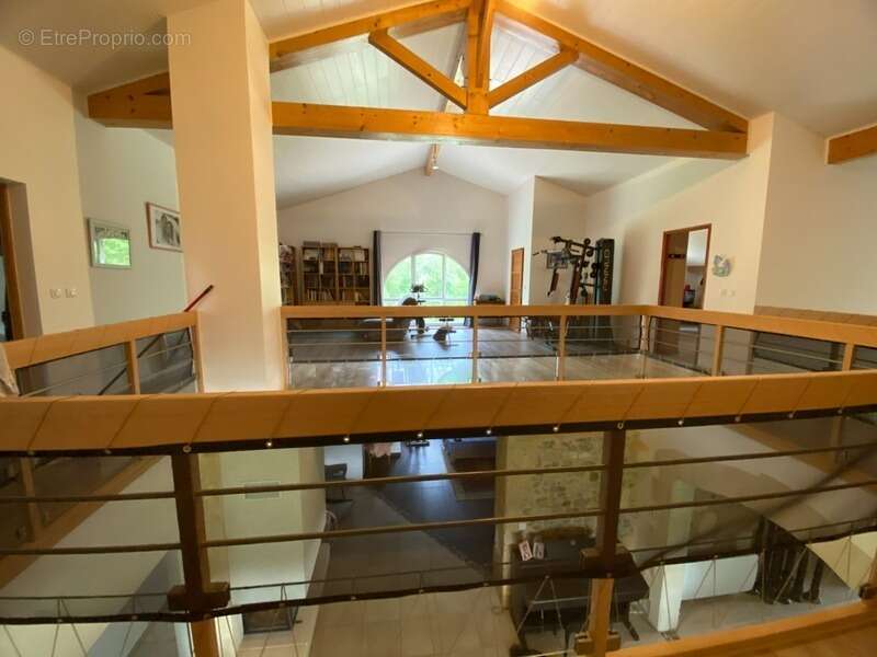 Maison à SAINT-CHRISTOLY-DE-BLAYE