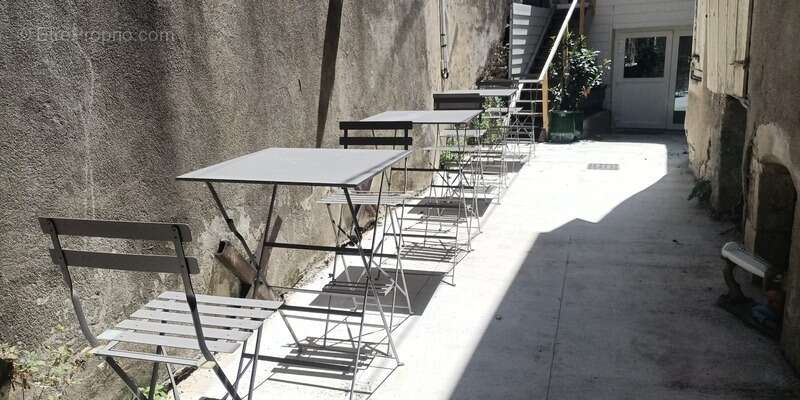 Commerce à CHAMPLITTE