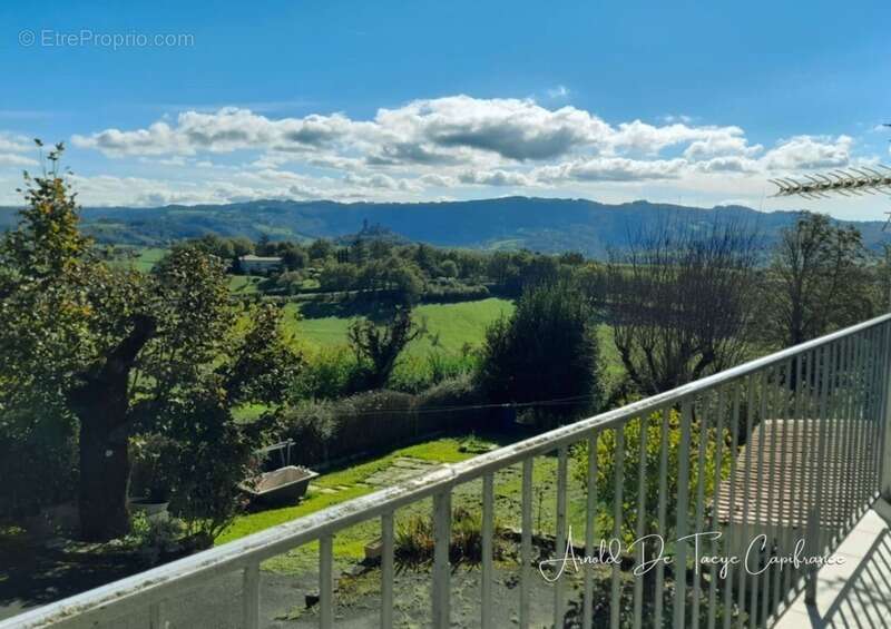 Maison à BELMONT-BRETENOUX