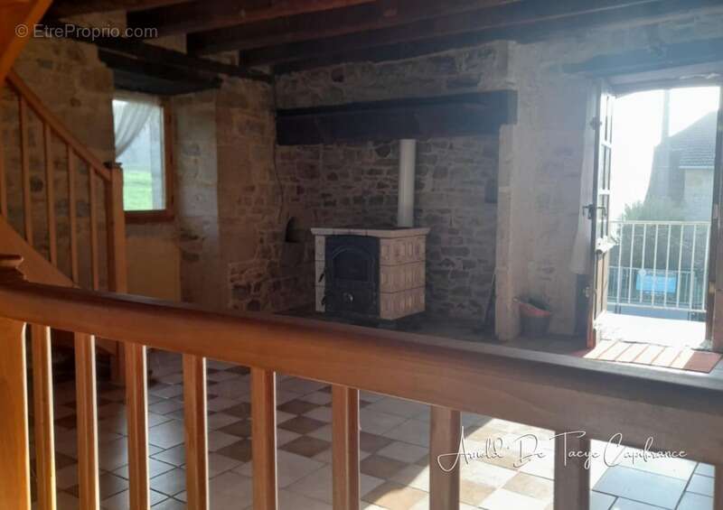 Maison à BELMONT-BRETENOUX