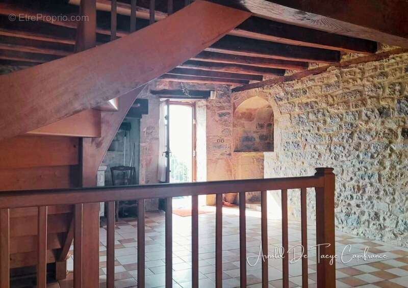 Maison à BELMONT-BRETENOUX