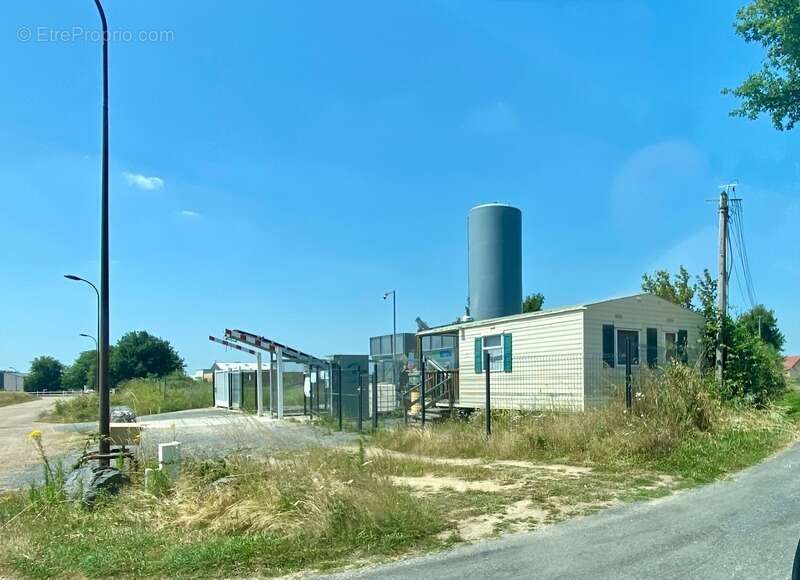Terrain à VITRY-EN-CHAROLLAIS