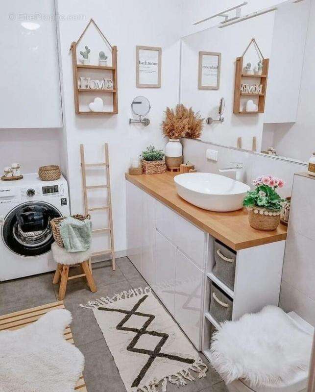 Appartement à BEAUCAIRE