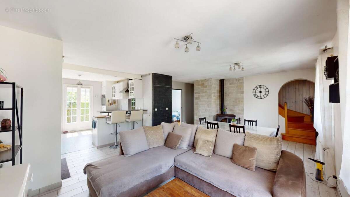 Maison à ROZAY-EN-BRIE