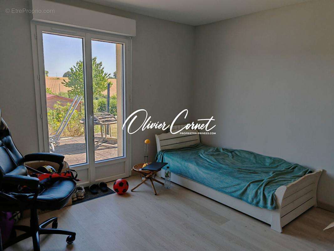 Maison à THIRON-GARDAIS