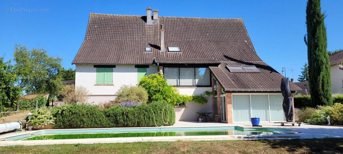 Maison à PLAIMPIED-GIVAUDINS