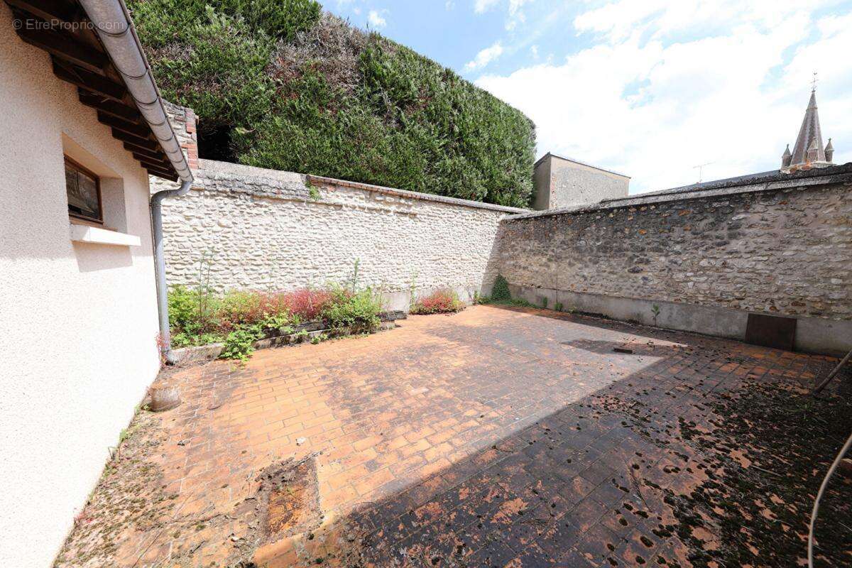 Maison à NOGENT-SUR-VERNISSON