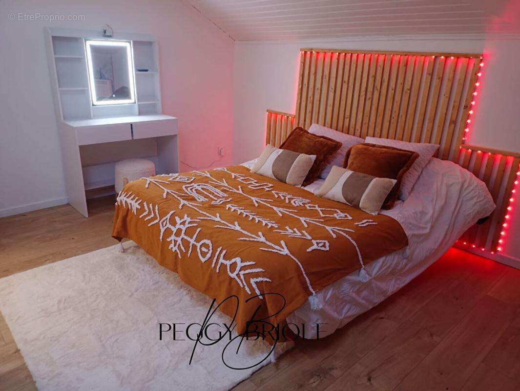 Maison à LA LLAGONNE