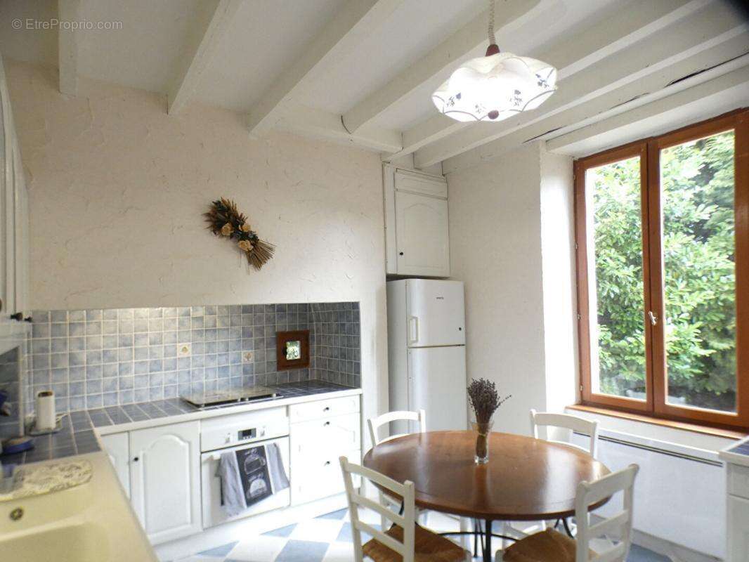 Maison à ARNAC-POMPADOUR