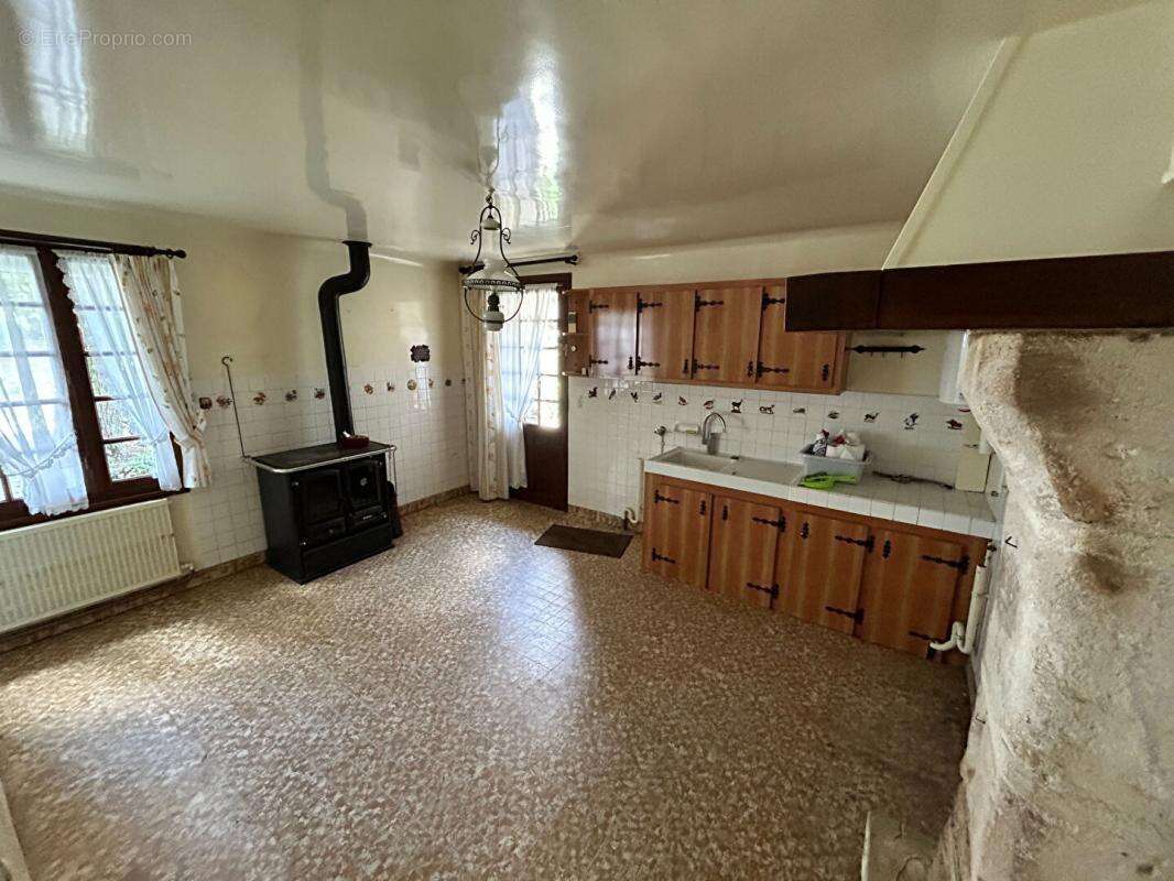 Maison à LE PERCHAY