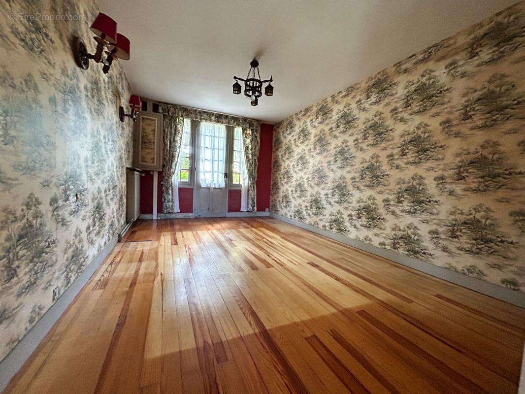 Maison à LE PERCHAY