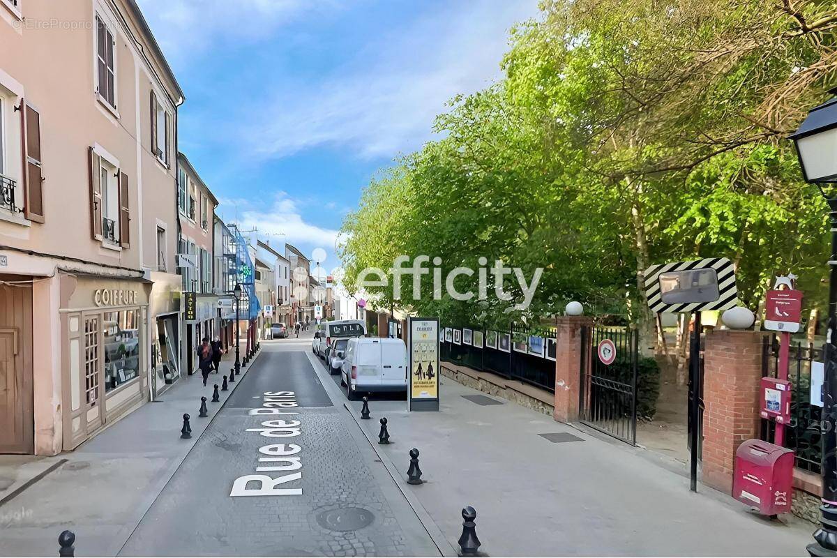 Commerce à PALAISEAU