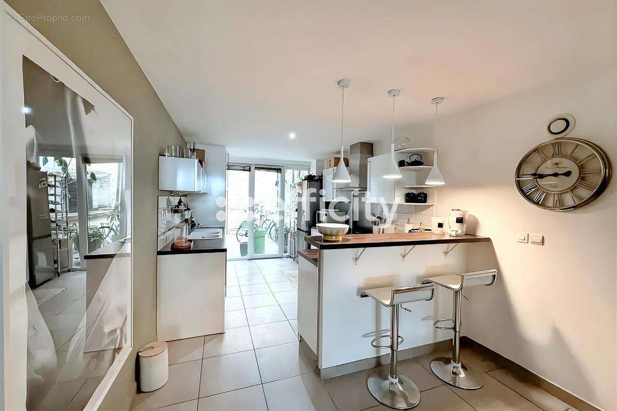 Appartement à LYON-7E