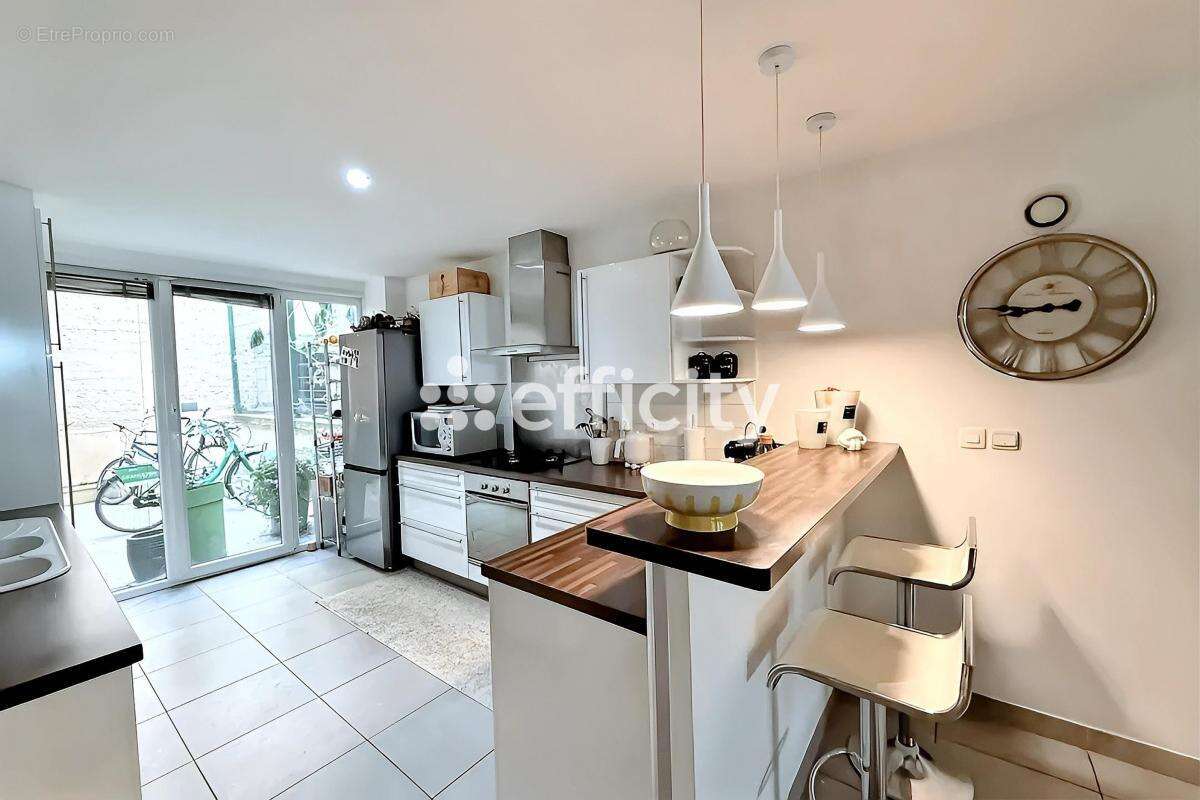 Appartement à LYON-7E