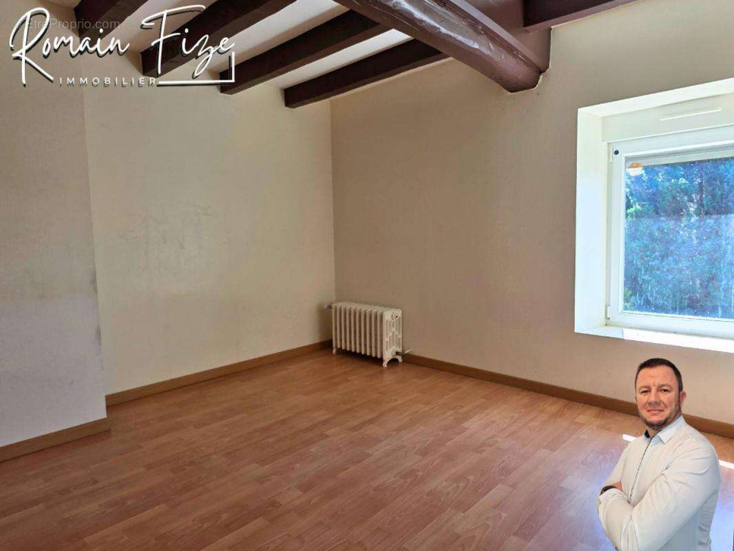 Maison à SAINT-POIS