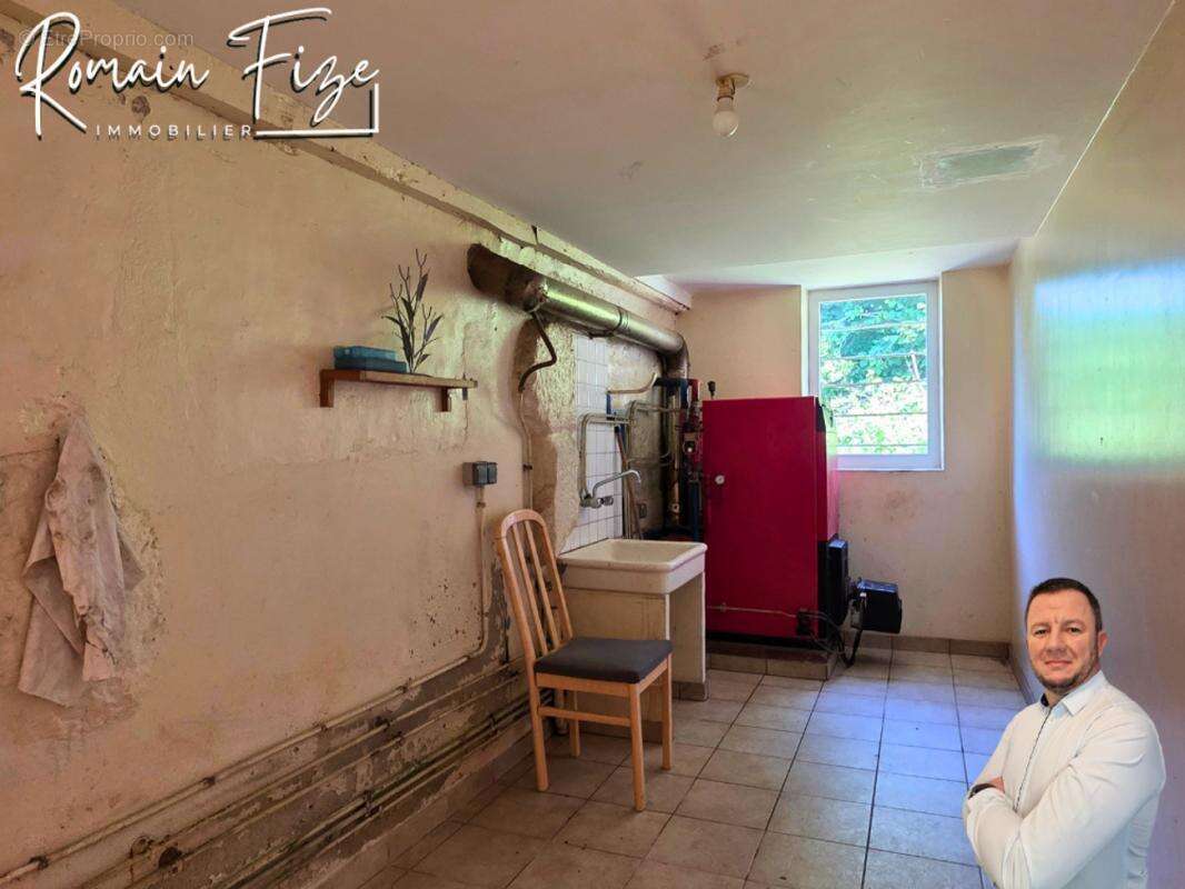 Maison à SAINT-POIS