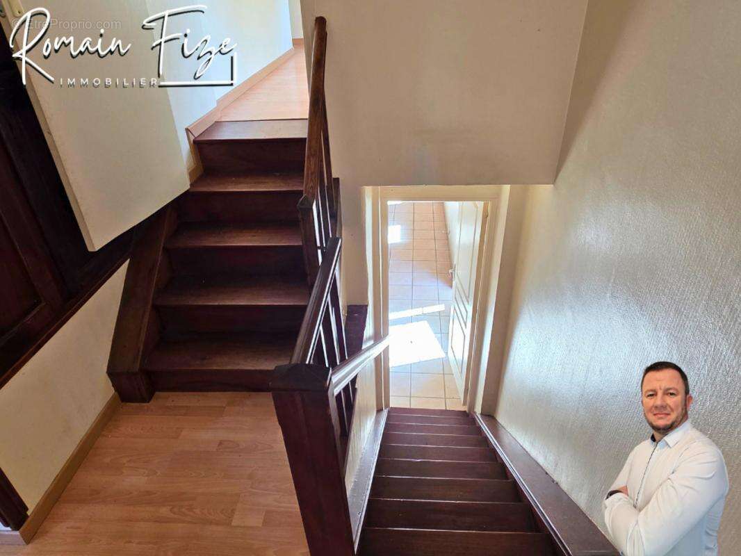 Maison à SAINT-POIS