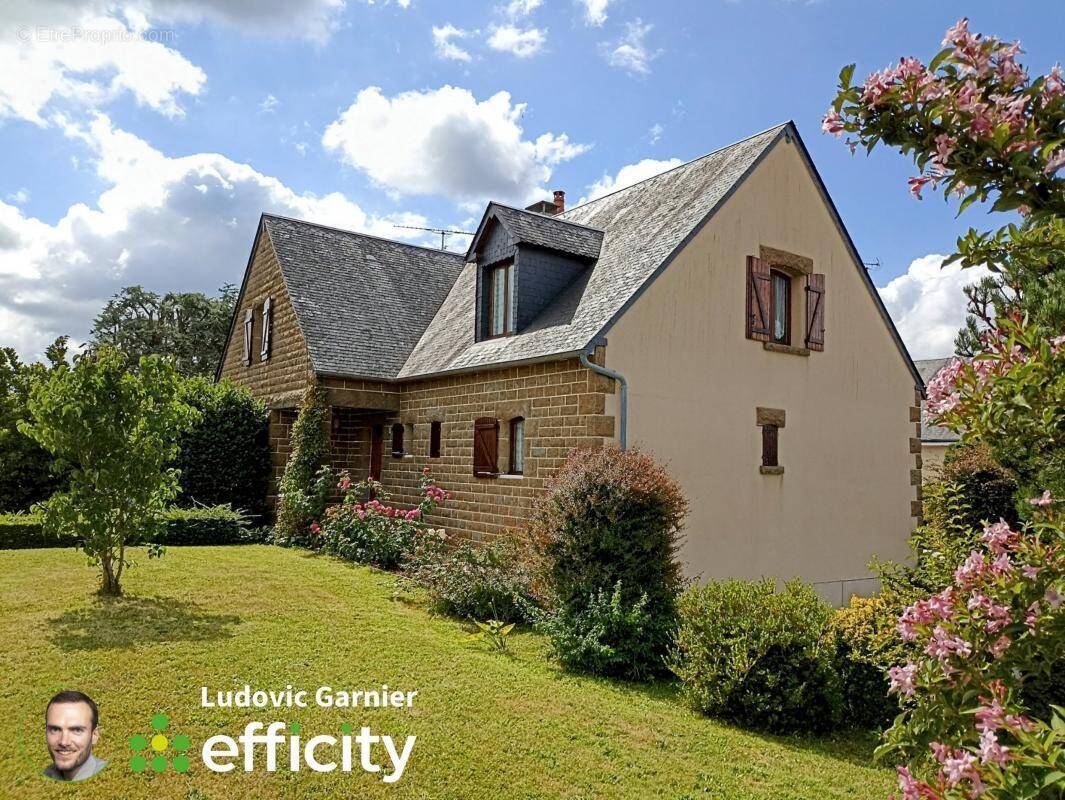 Maison à SAINT-HILAIRE-DU-HARCOUET