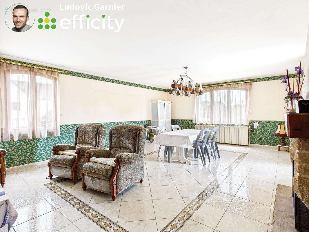 Maison à SAINT-HILAIRE-DU-HARCOUET