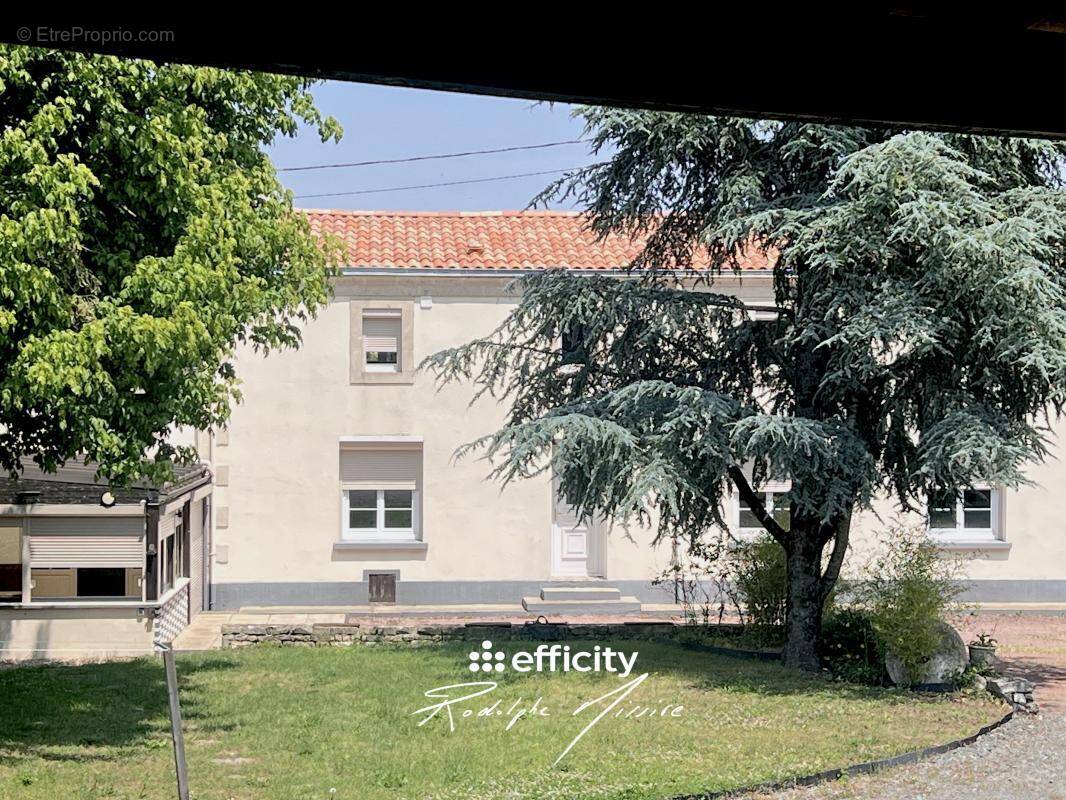 Maison à SAINT-POMPAIN