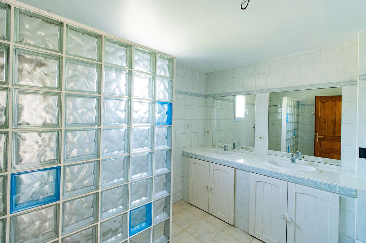 Maison à CLERMONT-L&#039;HERAULT