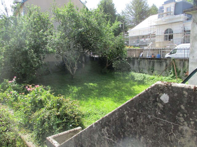 Maison à SAINT-YRIEIX-LA-PERCHE