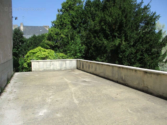 Maison à SAINT-YRIEIX-LA-PERCHE