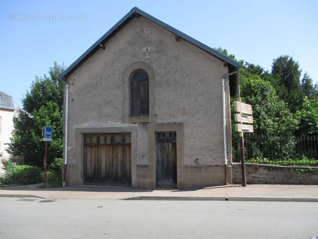 Maison à SAINT-YRIEIX-LA-PERCHE