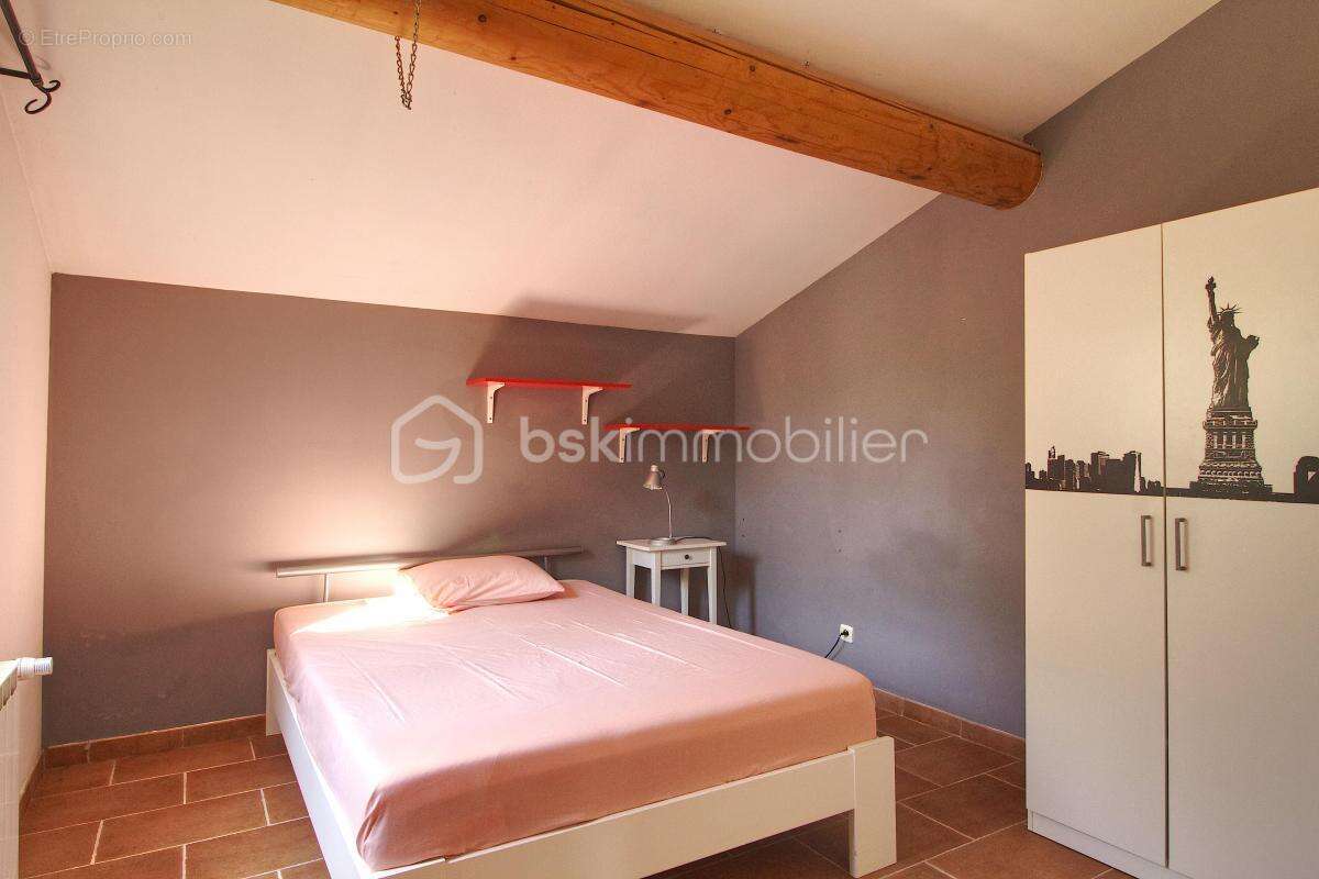 Maison à LA CALMETTE