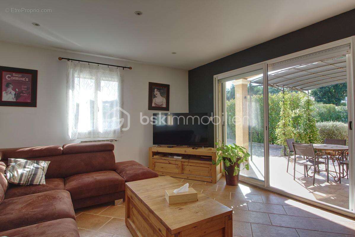 Maison à LA CALMETTE