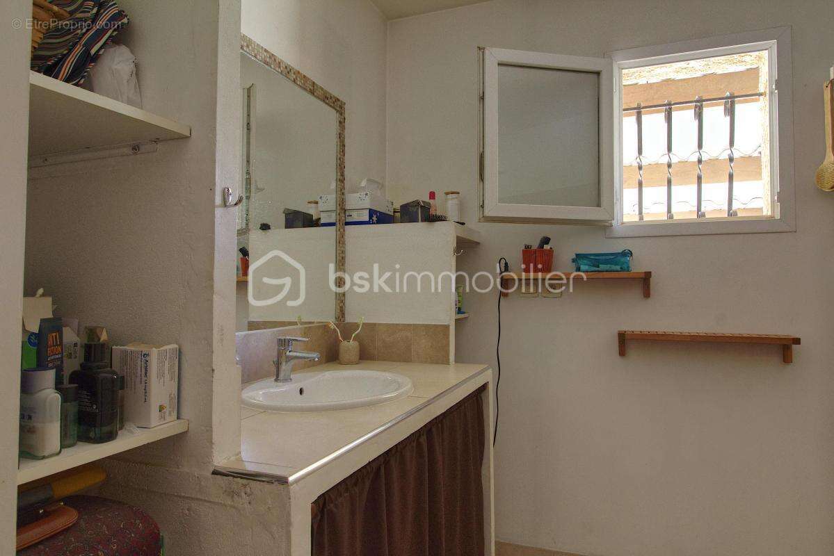 Maison à LA CALMETTE