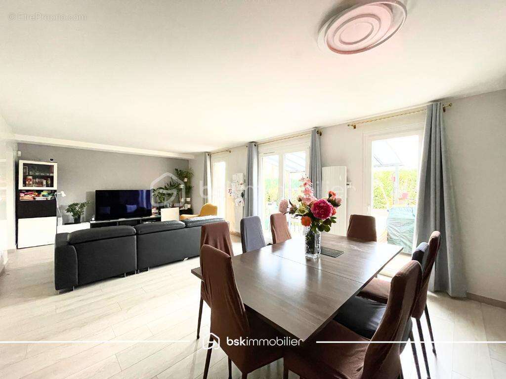 Maison à NOISY-LE-GRAND