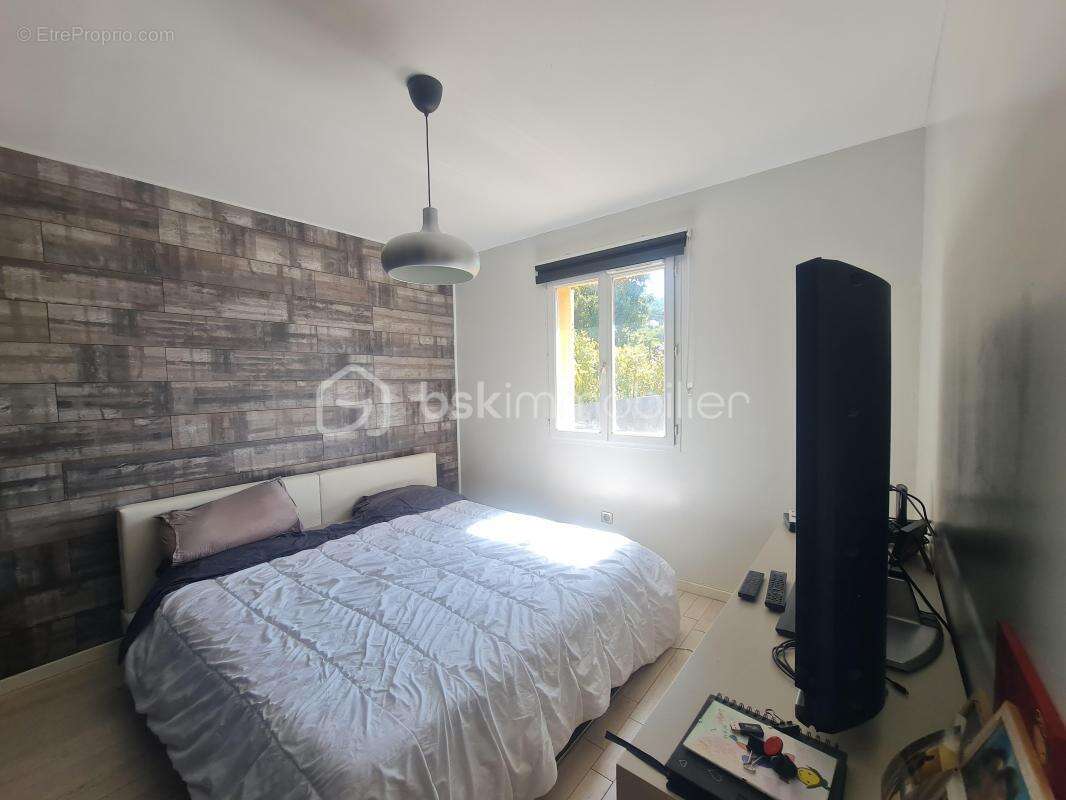 Maison à CARQUEIRANNE