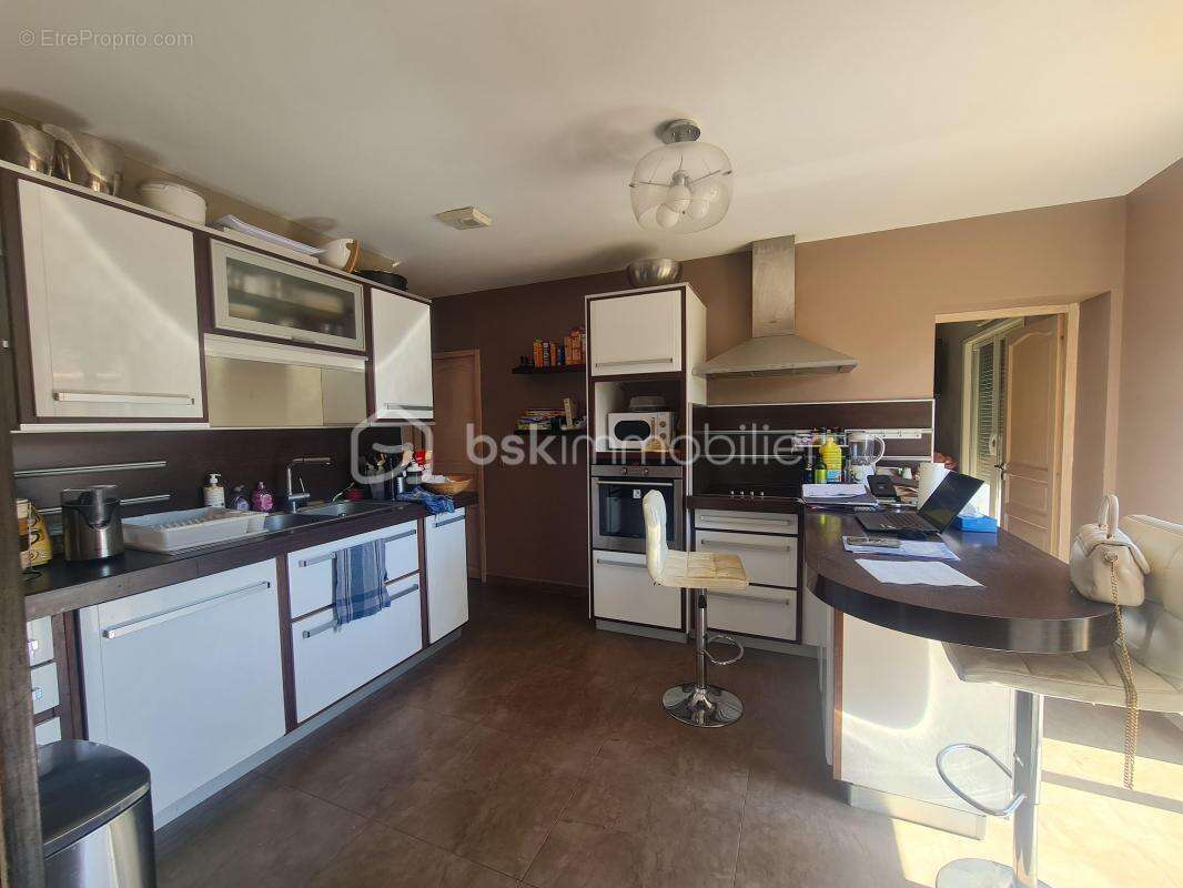 Maison à CARQUEIRANNE