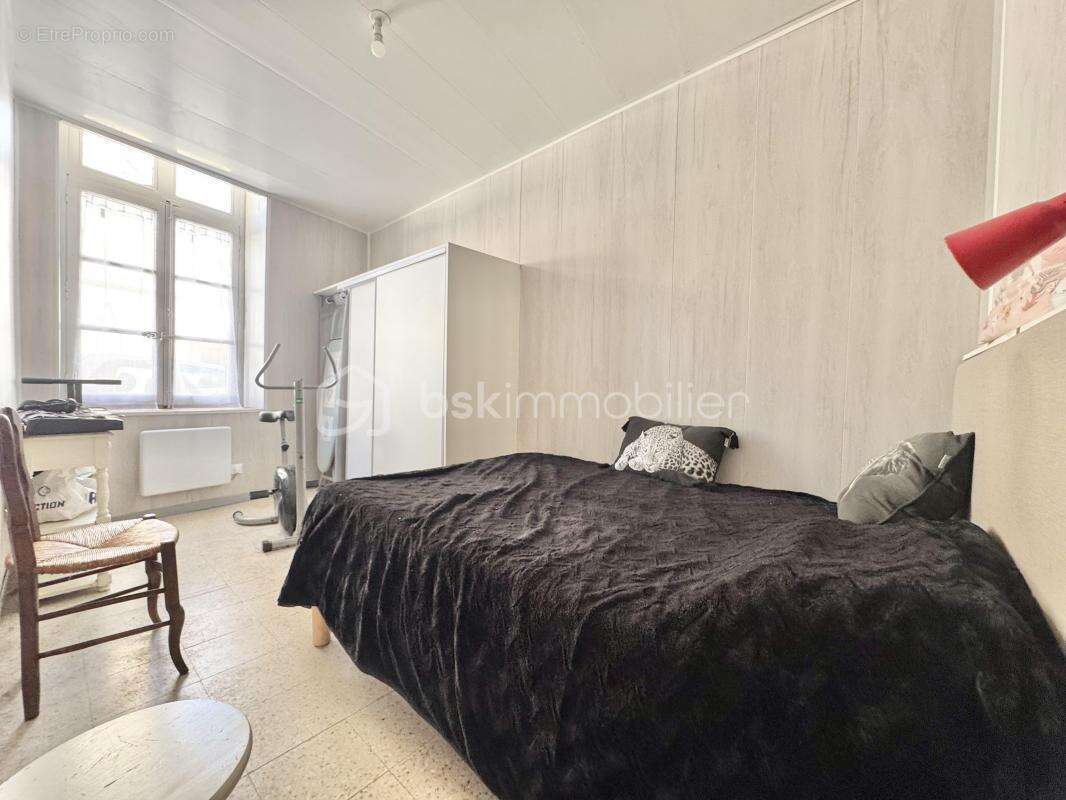 Maison à VILLENEUVE-LES-BEZIERS