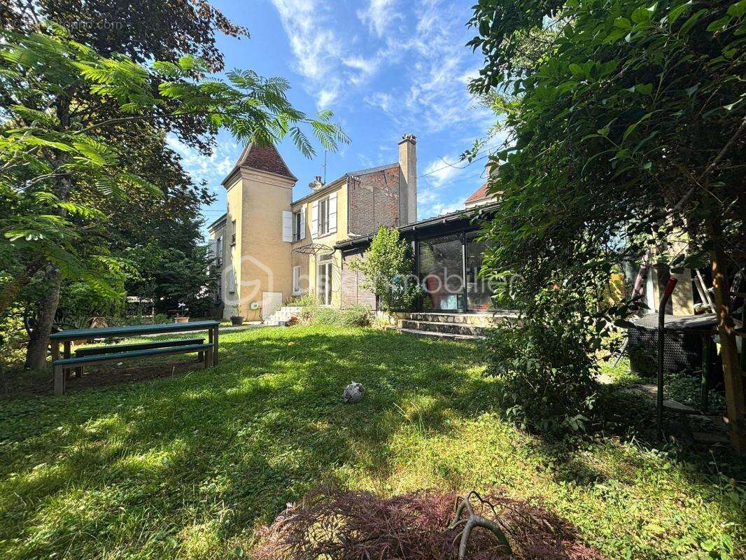 Maison à MAUPERTHUIS