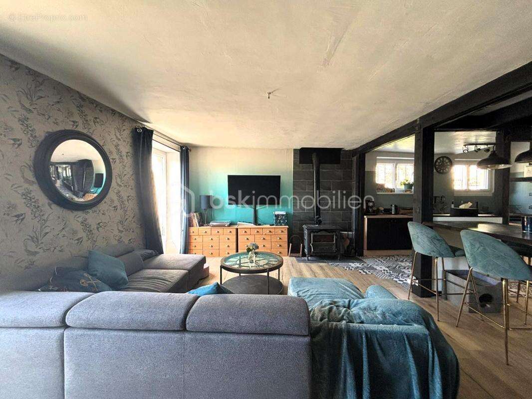 Maison à MAUPERTHUIS