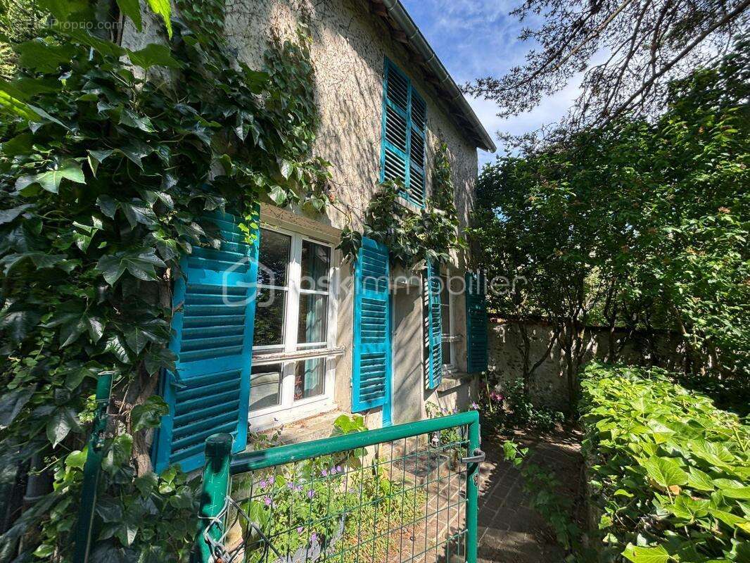 Maison à MAUPERTHUIS