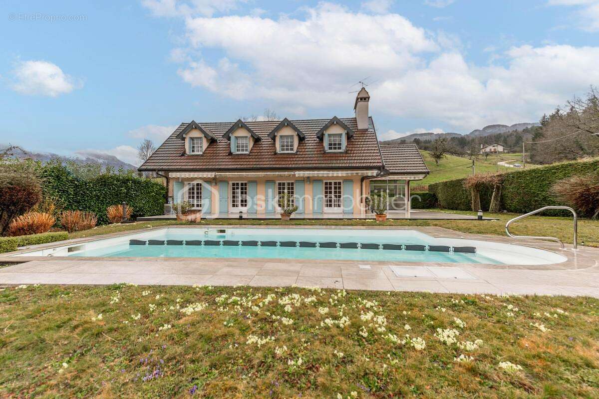 Maison à SAINT-JORIOZ